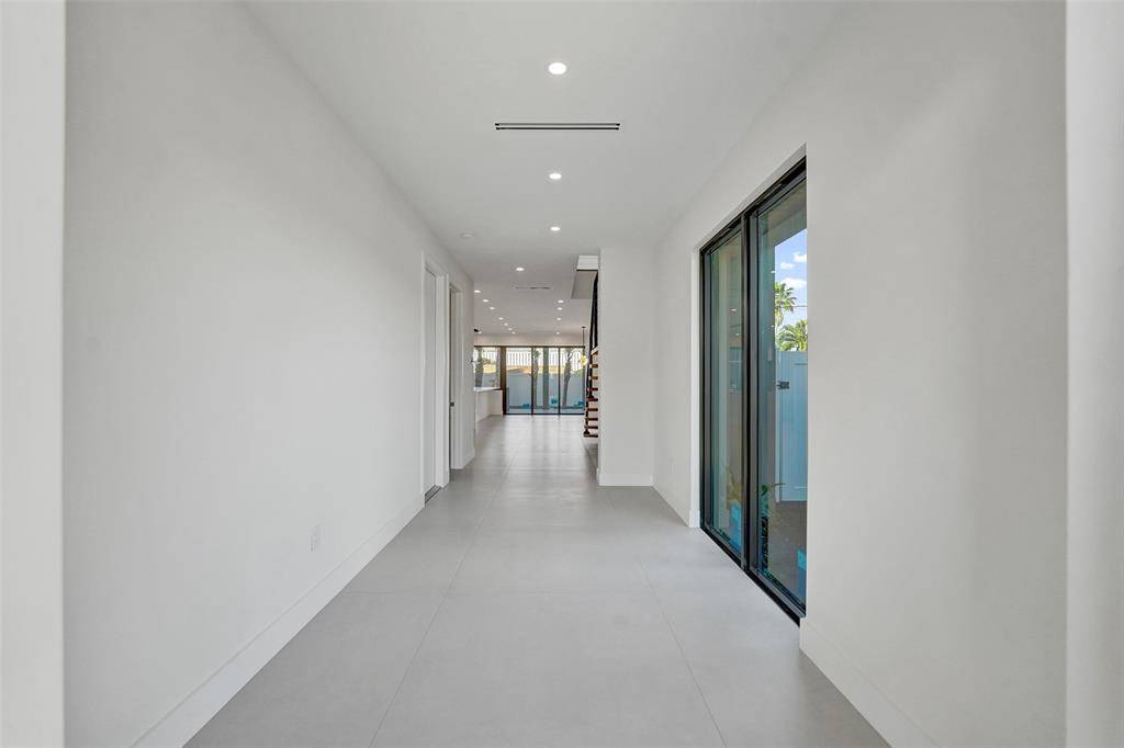 Fort Lauderdale, FL 33304,1527 NE 15th Ave