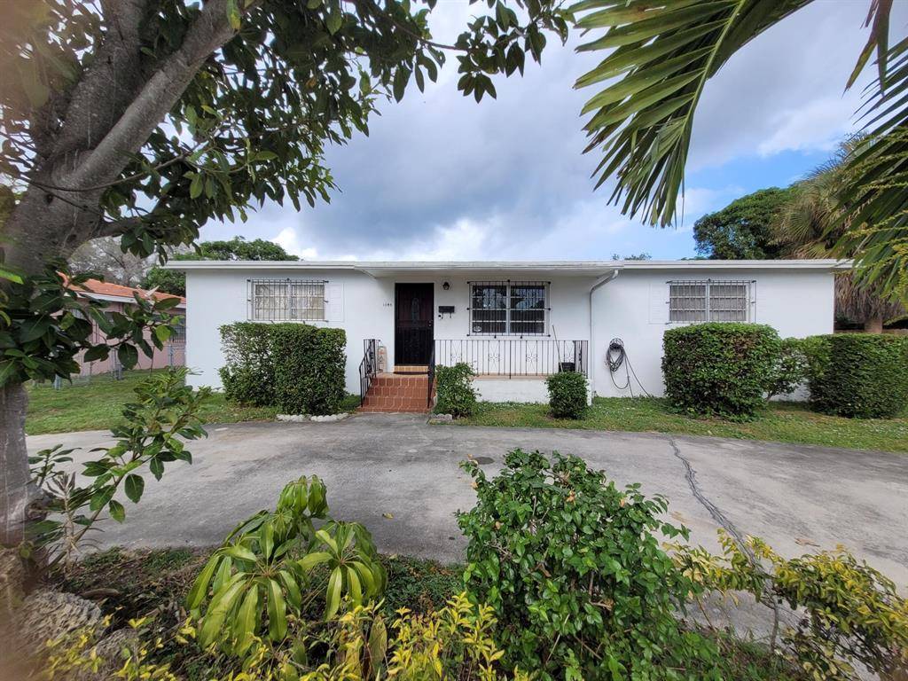 North Miami, FL 33161,1045 NE 135th St