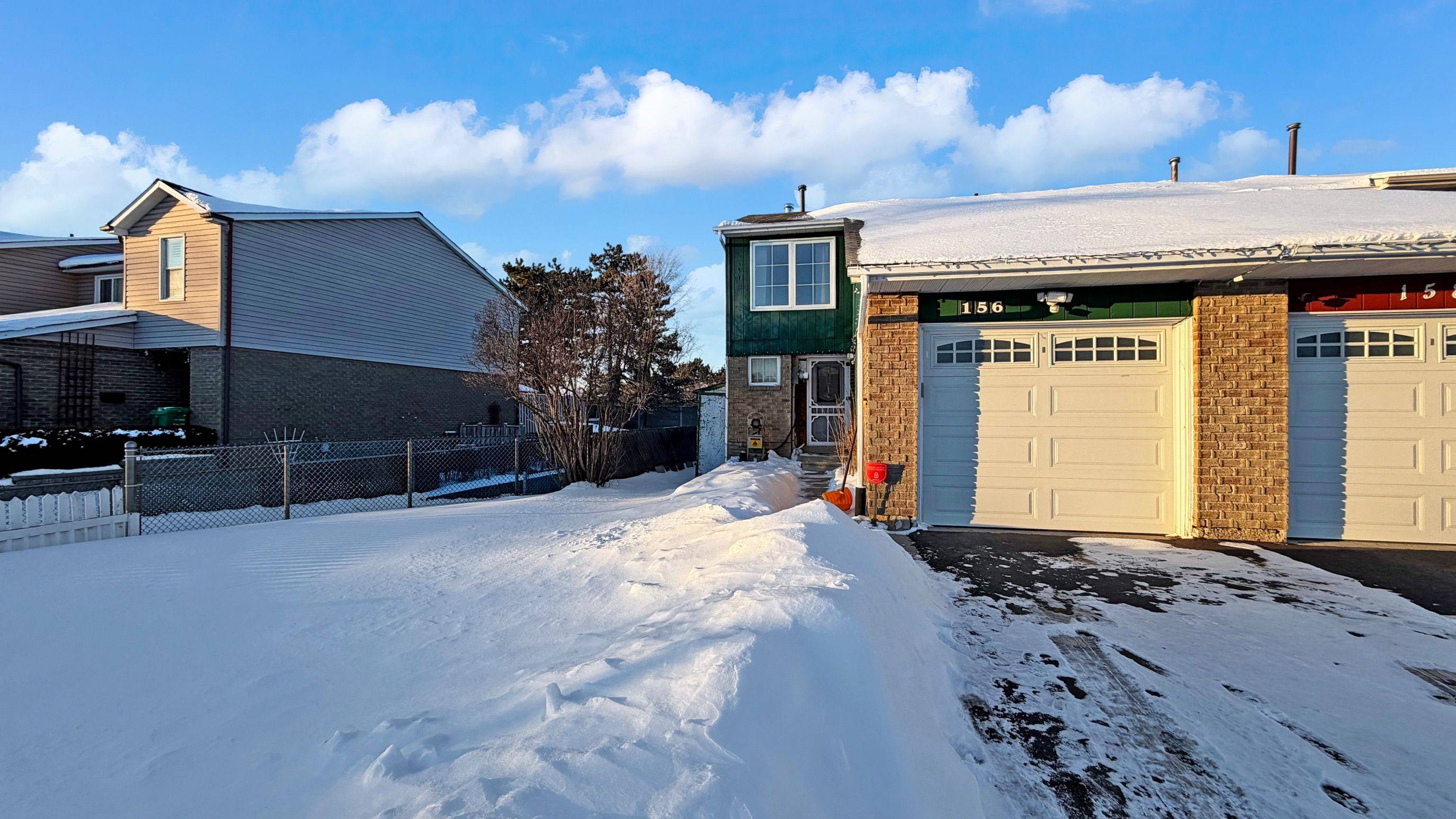 Brampton, ON L6V 3J9,156 Royal Salisbury WAY