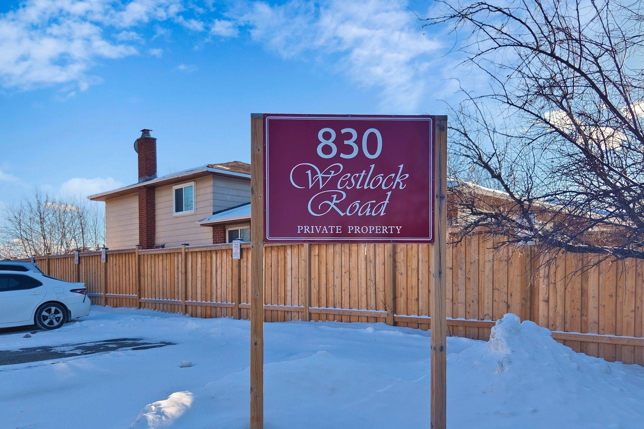 Mississauga, ON L5C 1K6,830 Westlock RD #14A