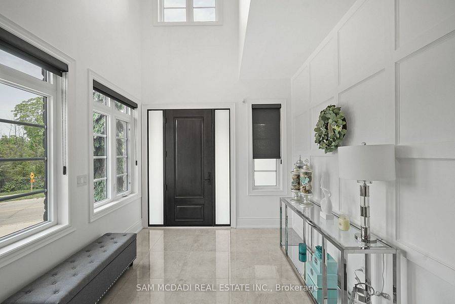 Mississauga, ON L5W 1S9,956 Sombrero WAY