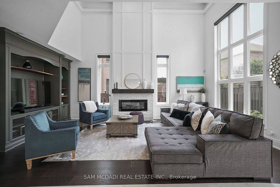 Mississauga, ON L5W 1S9,956 Sombrero WAY