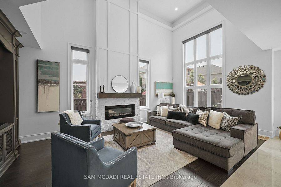 Mississauga, ON L5W 1S9,956 Sombrero WAY