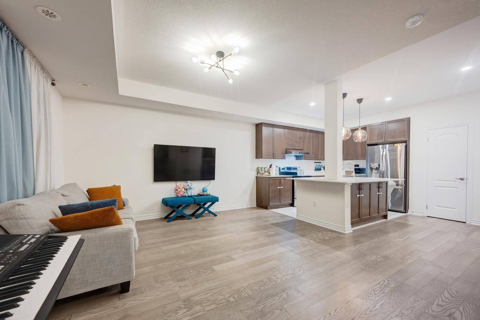 Mississauga, ON L4Z 0C8,78 Preston Meadow AVE #13