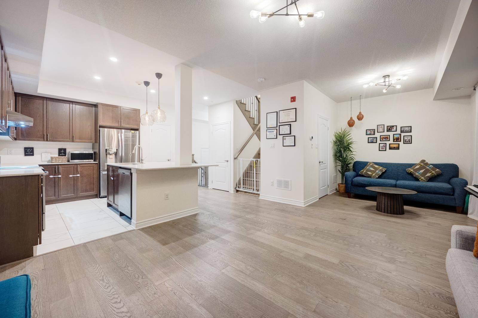 Mississauga, ON L4Z 0C8,78 Preston Meadow AVE #13