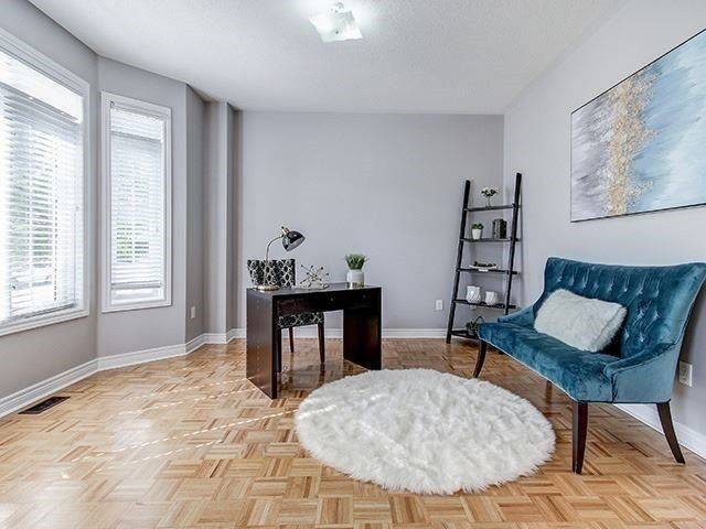 Brampton, ON L6P 1X3,4 Cairnburg DR