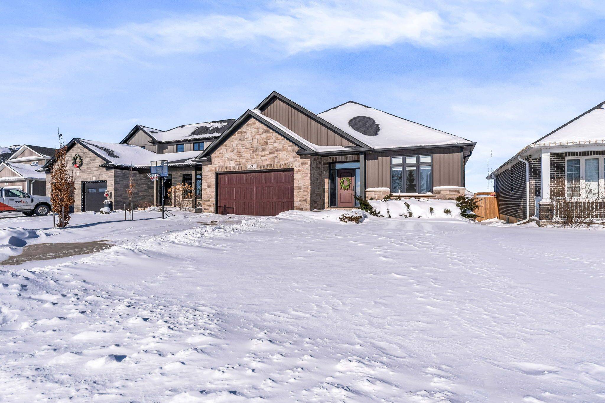 Tillsonburg, ON N4G 5S9,20 Crocus AVE