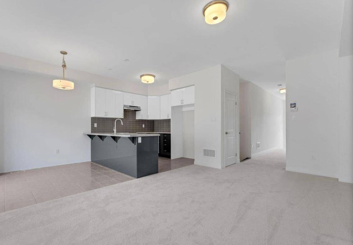 Brantford, ON N3V 0C1,10 Dennis AVE