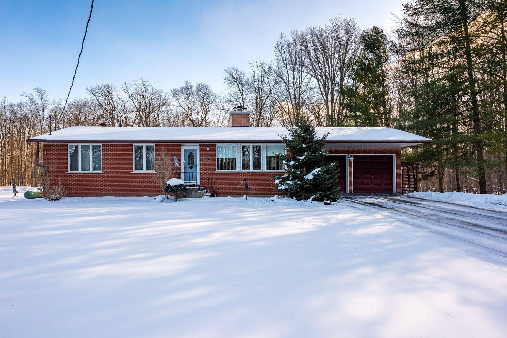 Fort Erie, ON L0S 1N0,770 Mathews RD N