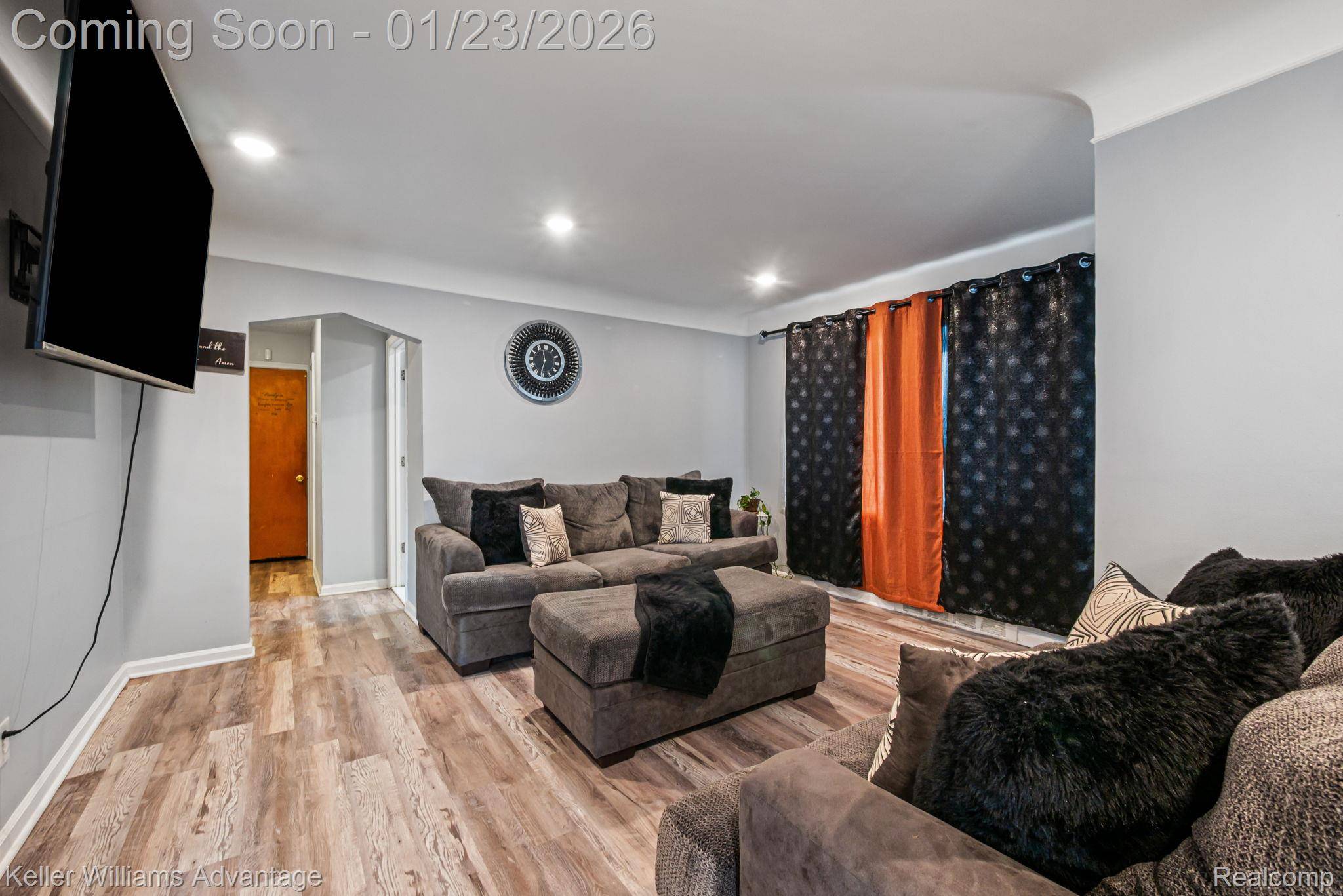 Detroit, MI 48219,19811 Shiawassee DR