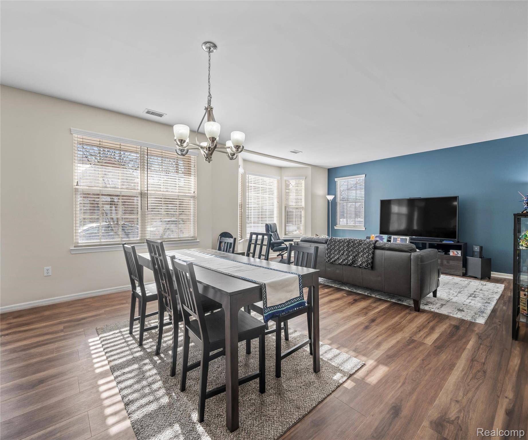 Canton, MI 48188,47624 Pembroke DR