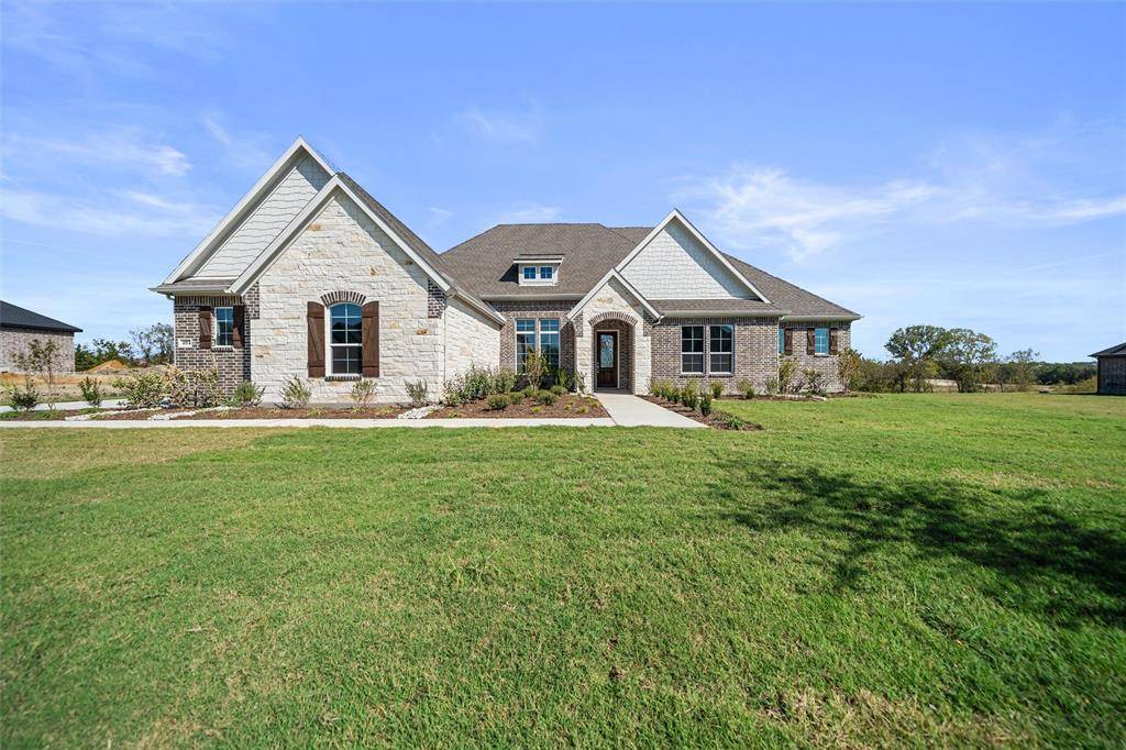 Van Alstyne, TX 75495,404 Indian Creek Road