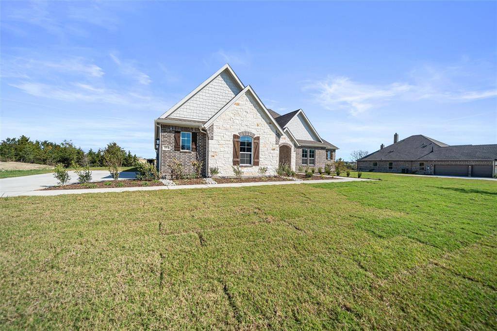 Van Alstyne, TX 75495,404 Indian Creek Road