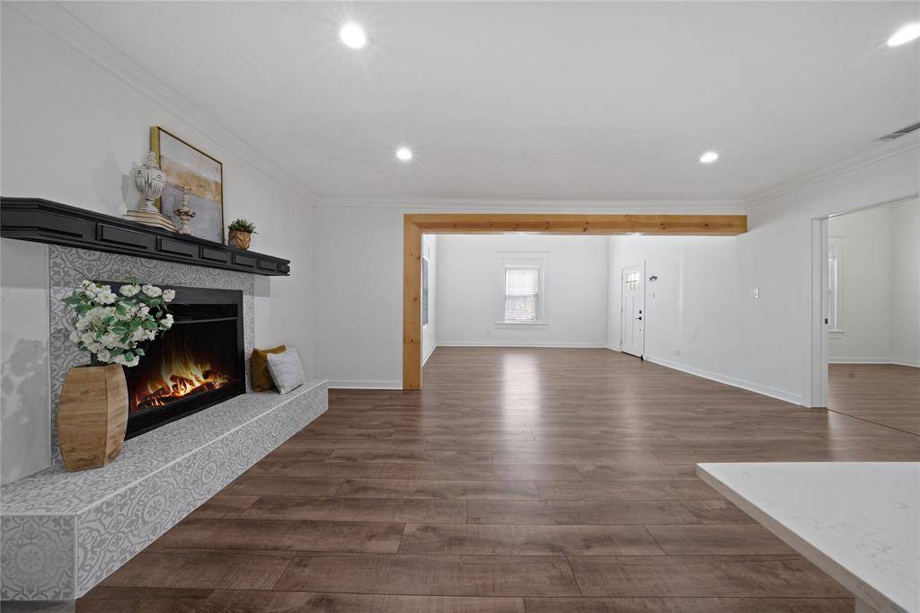 Denison, TX 75020,1011 S Armstrong Avenue