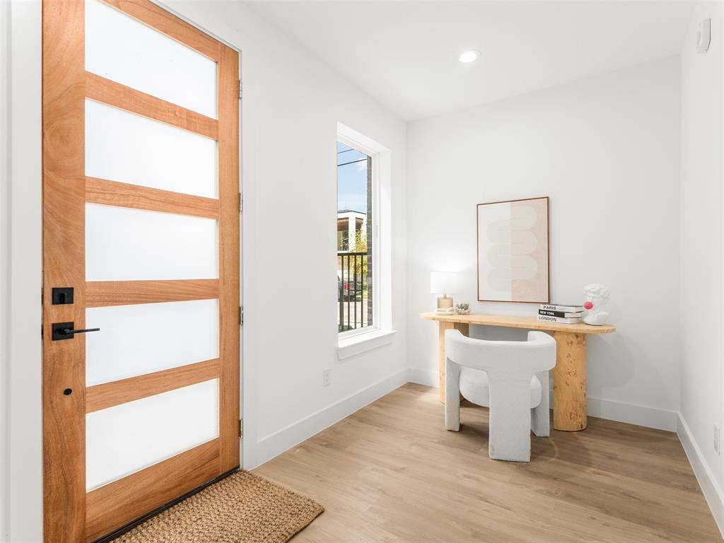 Dallas, TX 75204,2015 N Prairie Avenue #202