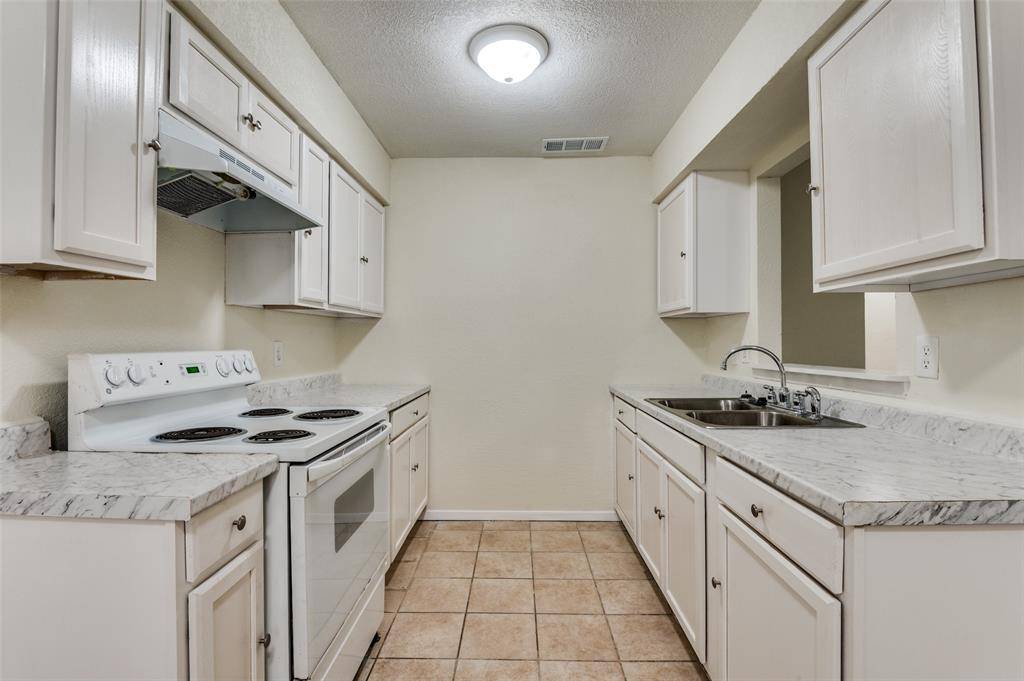 Dallas, TX 75241,3474 Pacesetter Drive