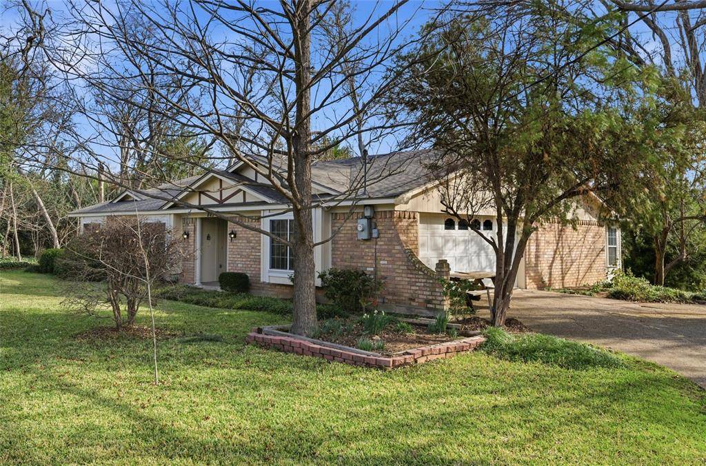 Lorena, TX 76655,805 Evelyn Drive