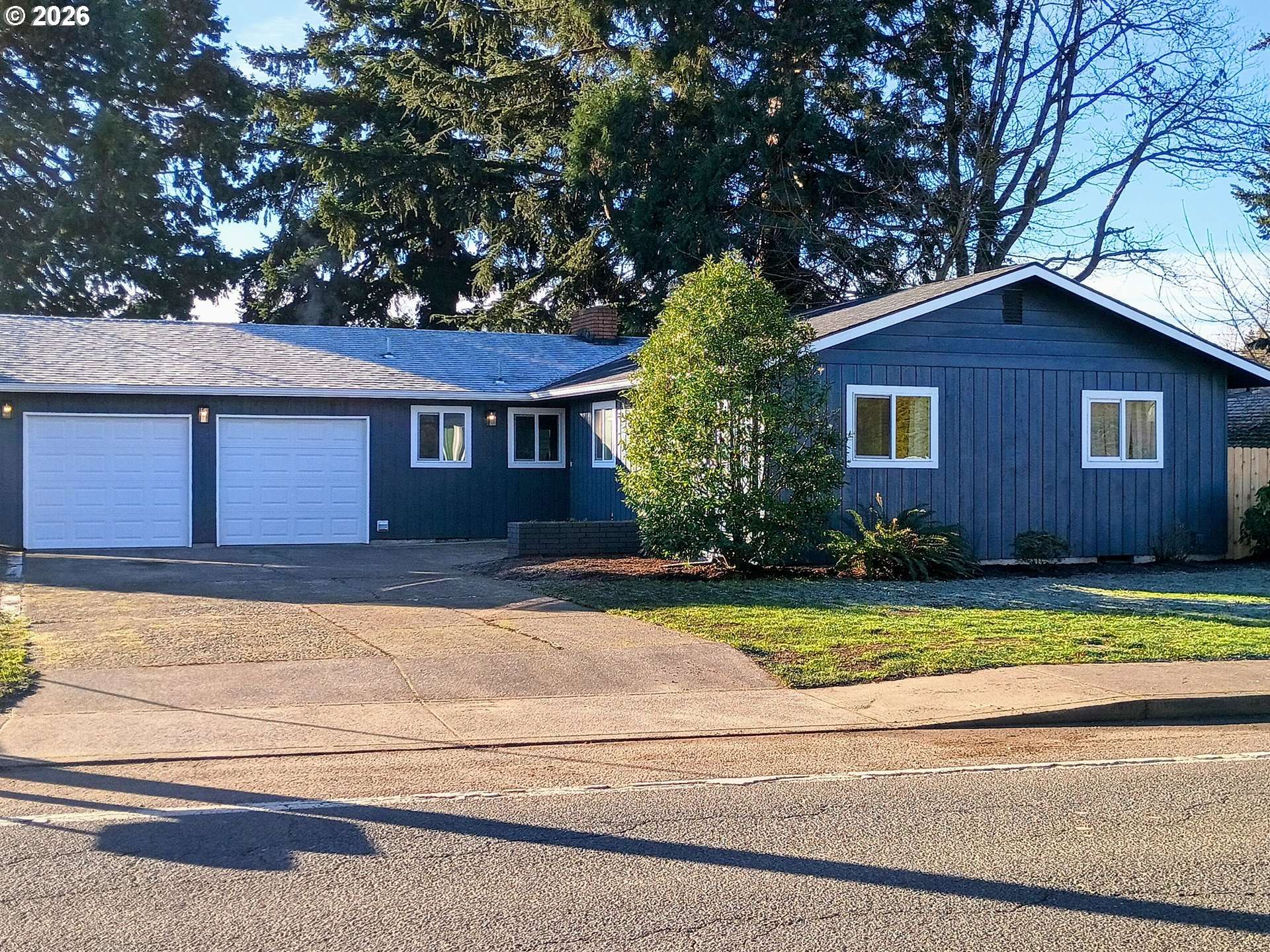 625 N KNIGHTS BRIDGE RD, Canby, OR 97013