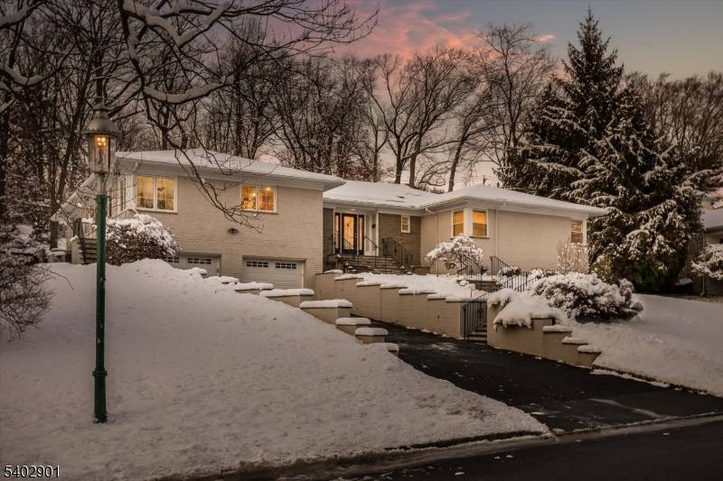 South Orange Village Twp., NJ 07079,105 Glenview Rd