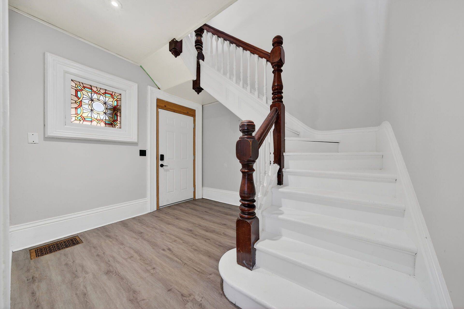 Brantford, ON N3T 3L1,104 William ST