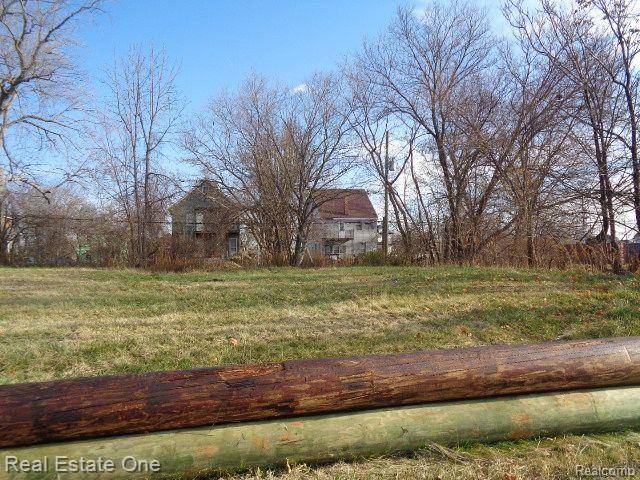 2926 SHERIDAN ST, Detroit, MI 48214