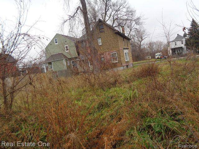 Detroit, MI 48202,568 E BETHUNE ST