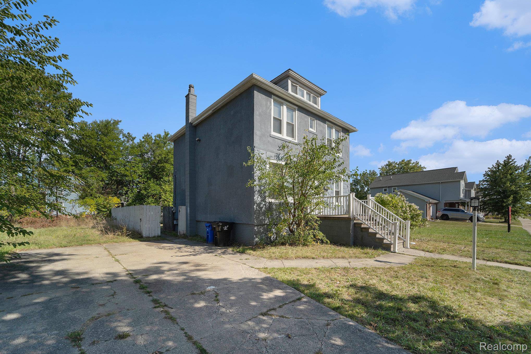 Detroit, MI 48202,541 Alger ST