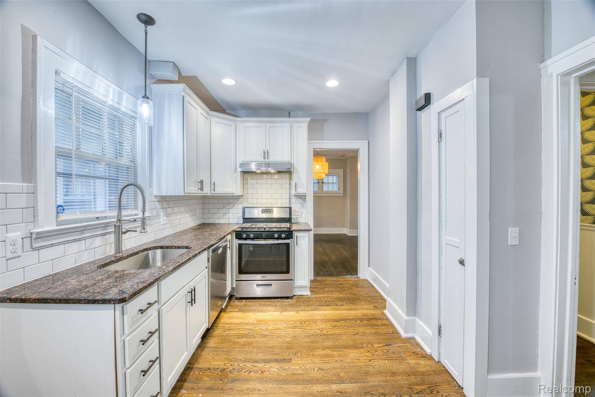 Detroit, MI 48206,1525 Edison ST