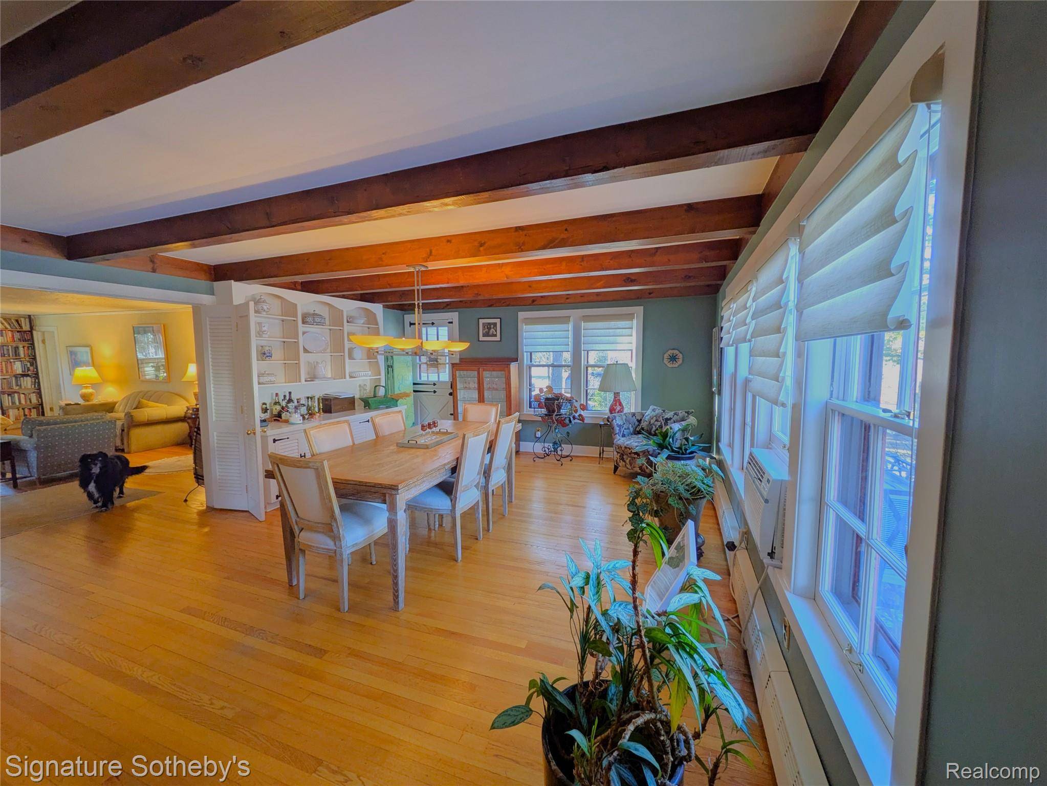 Beverly Hills, MI 48025,19470 Beverly RD