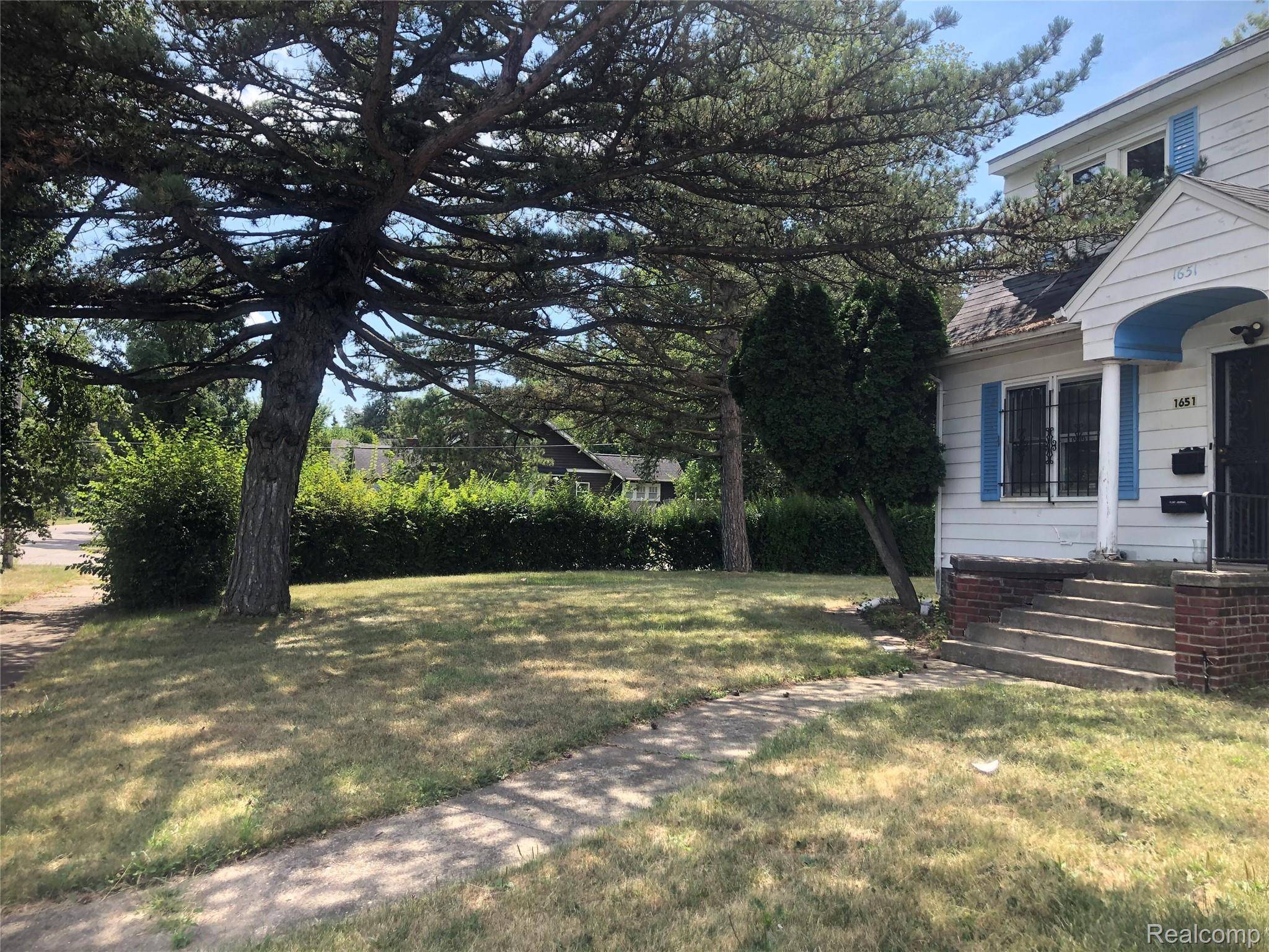 Flint, MI 48504,1651 N Chevrolet AVE