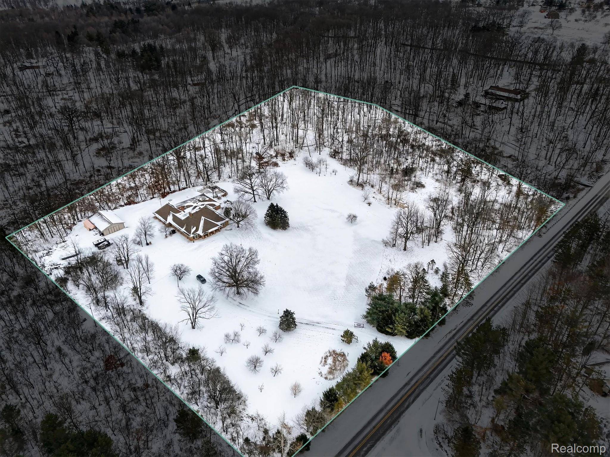 Davison, MI 48423,9505 E Atherton RD