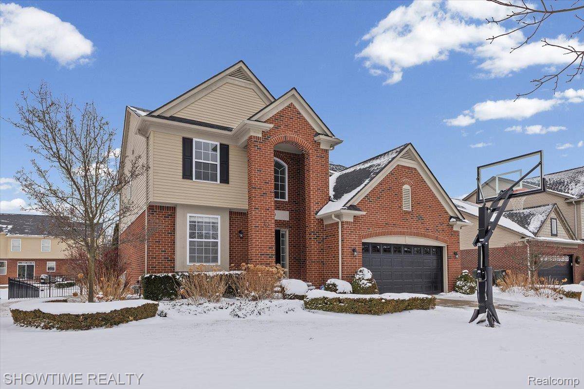 Rochester Hills, MI 48307,3699 Connors DR