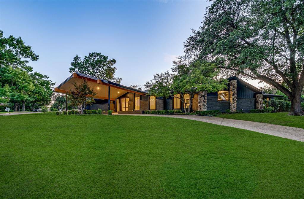 Dallas, TX 75240,6275 Preston Creek Drive