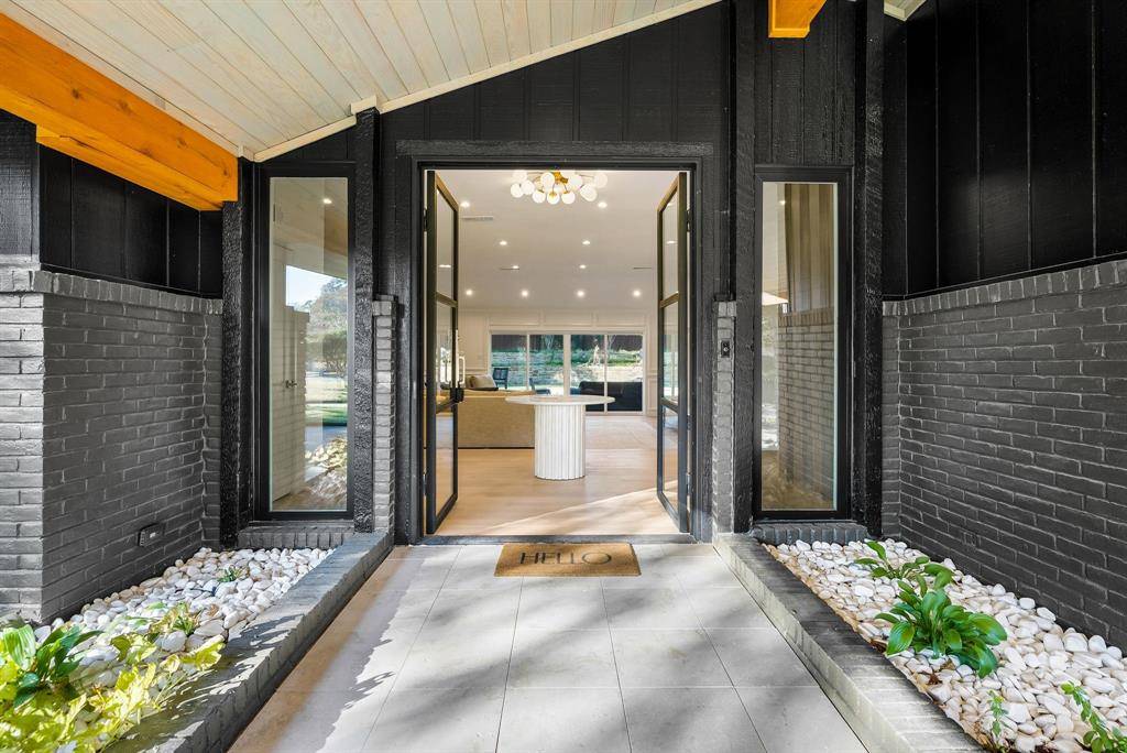 Dallas, TX 75240,6275 Preston Creek Drive