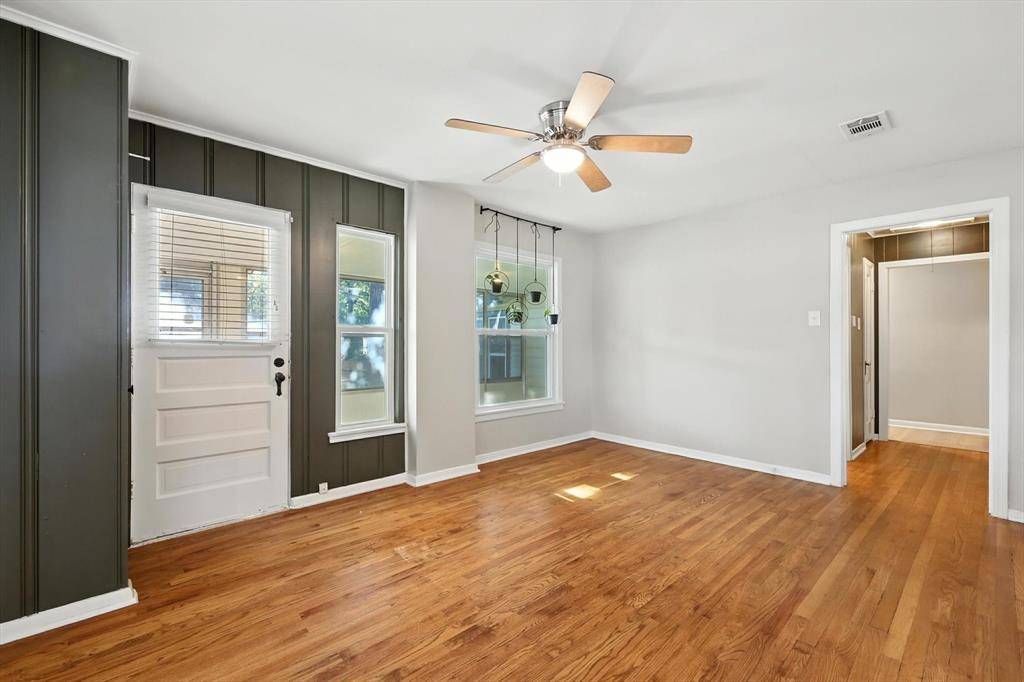 Fort Worth, TX 76111,2020 Balsam Street