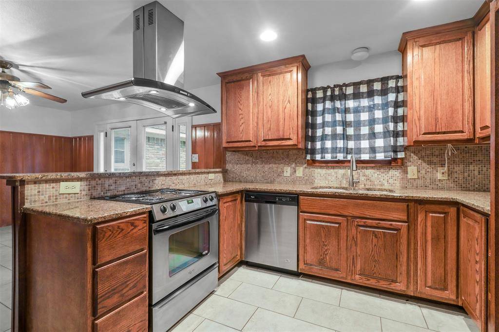 810 Linwood Drive, Denton, TX 76209