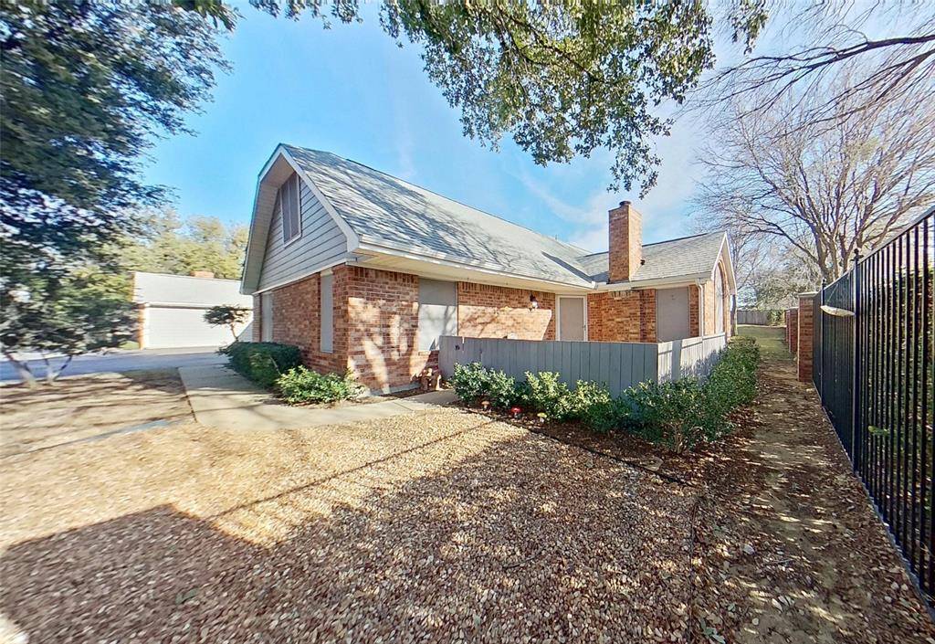 Arlington, TX 76012,1004 Bridges Drive