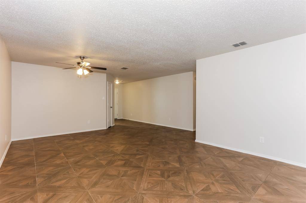 Denton, TX 76210,2109 Doecrest Drive