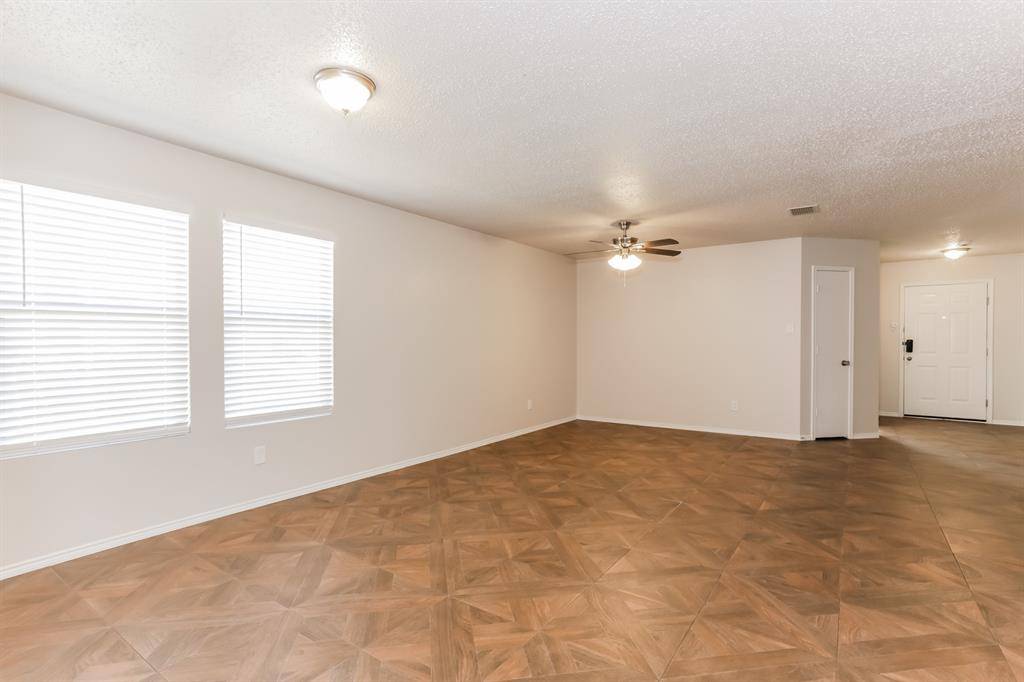 Denton, TX 76210,2109 Doecrest Drive