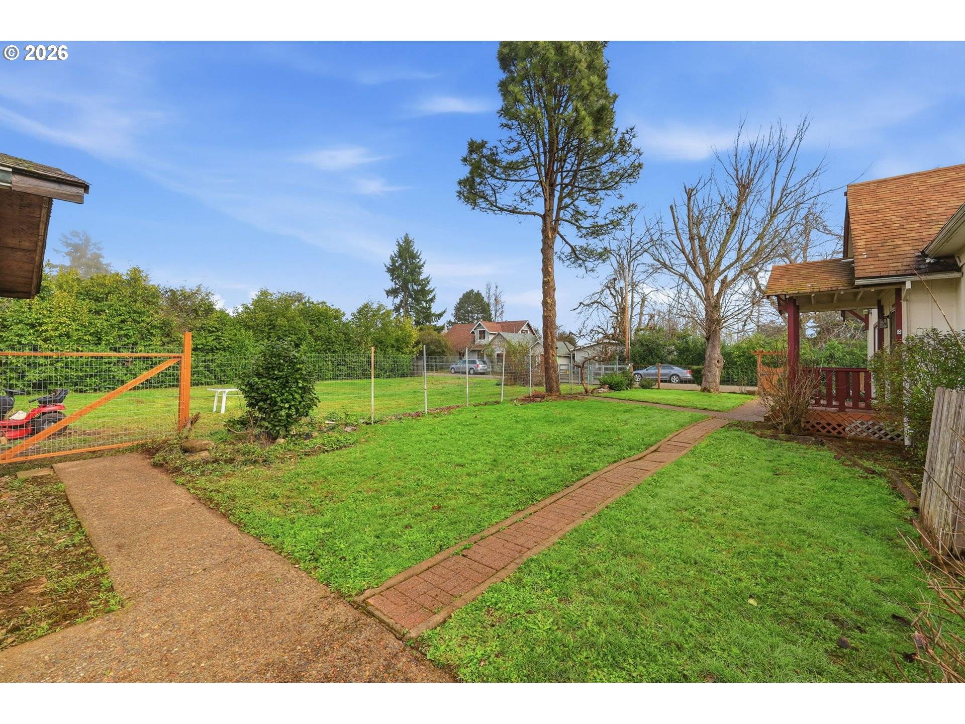 Cottage Grove, OR 97424,139 S 15TH ST