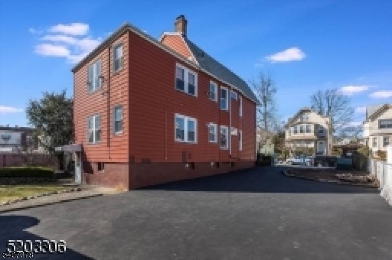 Belleville Twp., NJ 07109,68 Bremond St