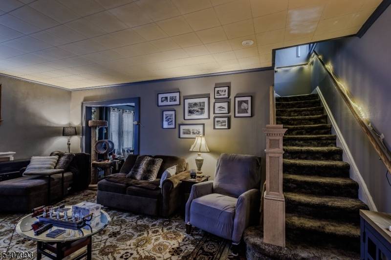 Rahway City, NJ 07065,588 Harrison St