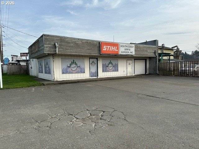 Coos Bay, OR 97420,1120 S BROADWAY