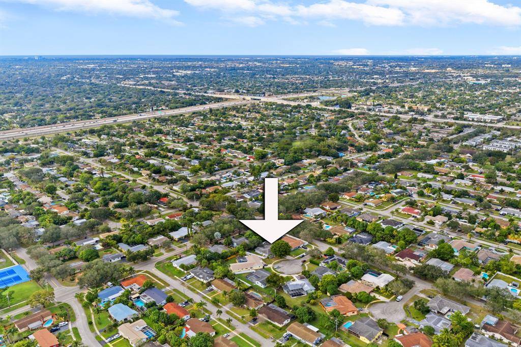 Plantation, FL 33317,481 NW 45th Ter