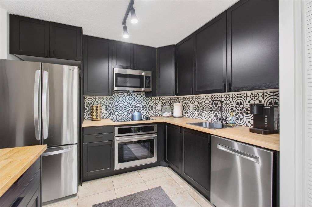 Boca Raton, FL 33433,6621 Via Regina #6621