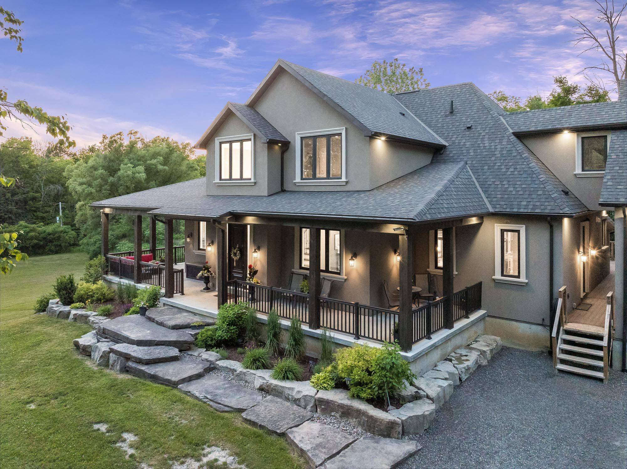 King, ON L7B 0E4,400 Lloyd's LN