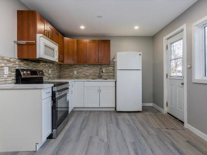 Orillia, ON L3V 5T7,148 Dunedin ST