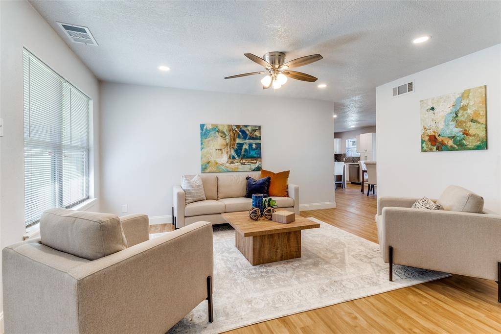 Dallas, TX 75227,9535 Crestshire Drive