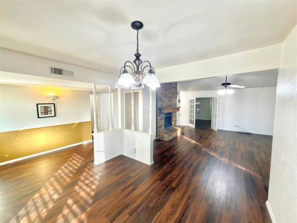 Grand Prairie, TX 75052,2118 Osage Trail