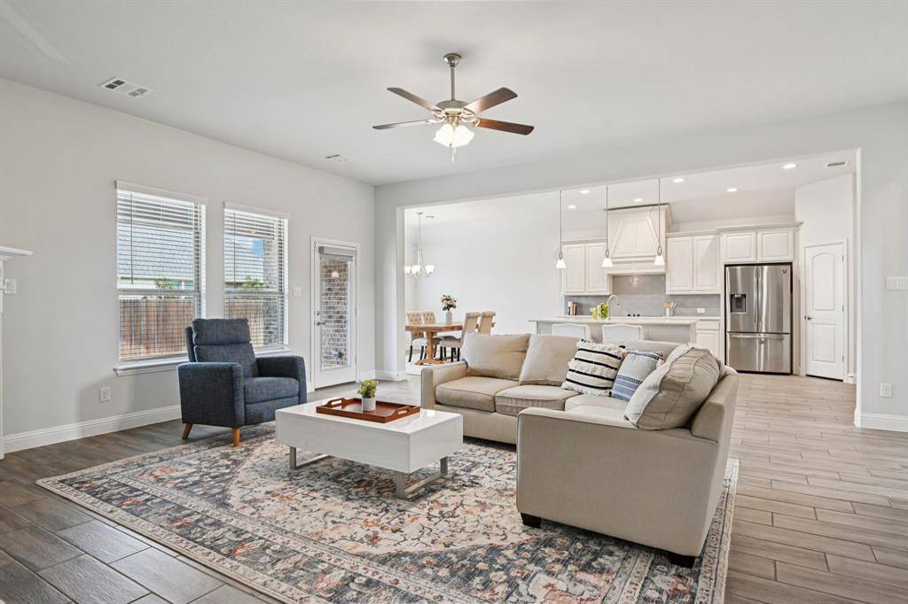 Ovilla, TX 75154,7041 Plum Court